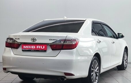 Toyota Camry, 2017 год, 1 870 000 рублей, 5 фотография