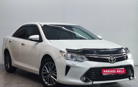 Toyota Camry, 2017 год, 1 870 000 рублей, 3 фотография