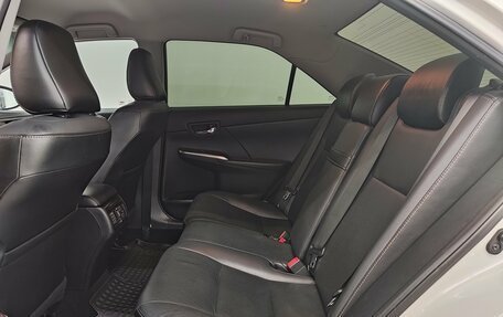 Toyota Camry, 2017 год, 1 870 000 рублей, 18 фотография