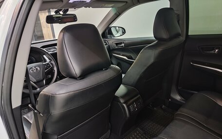 Toyota Camry, 2017 год, 1 870 000 рублей, 19 фотография