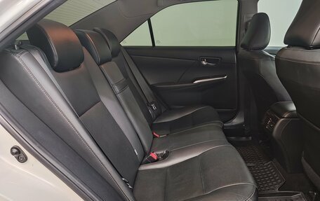 Toyota Camry, 2017 год, 1 870 000 рублей, 24 фотография