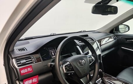 Toyota Camry, 2017 год, 1 870 000 рублей, 14 фотография