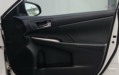 Toyota Camry, 2017 год, 1 870 000 рублей, 35 фотография