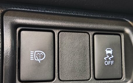 Toyota Camry, 2017 год, 1 870 000 рублей, 30 фотография