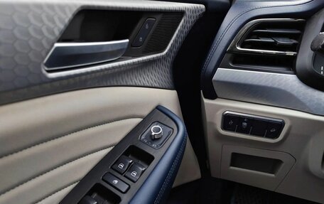 Haval F7 I, 2022 год, 2 299 000 рублей, 17 фотография