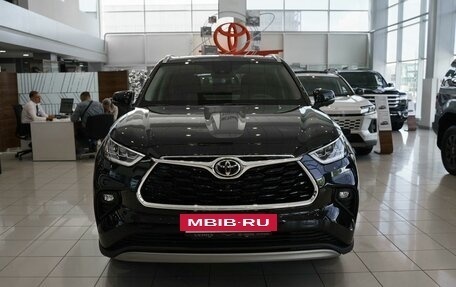 Toyota Highlander, 2026 год, 5 800 000 рублей, 3 фотография