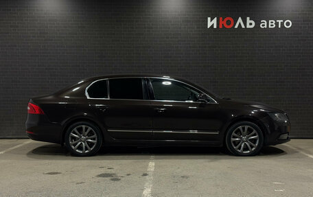 Skoda Superb III рестайлинг, 2013 год, 1 190 000 рублей, 4 фотография