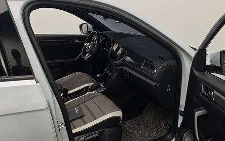 Volkswagen T-Roc I, 2021 год, 2 290 000 рублей, 7 фотография