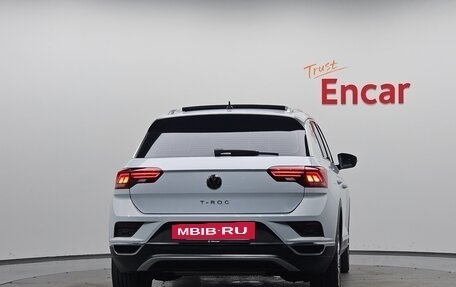 Volkswagen T-Roc I, 2021 год, 2 290 000 рублей, 6 фотография