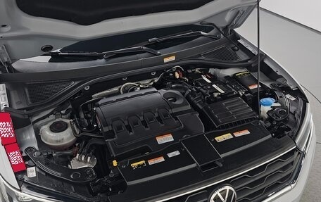 Volkswagen T-Roc I, 2021 год, 2 290 000 рублей, 21 фотография