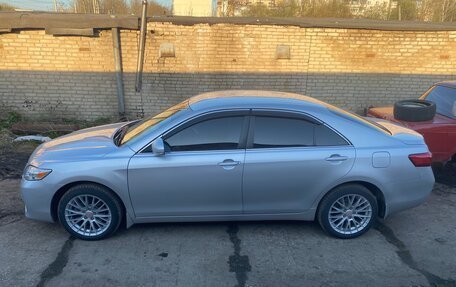 Toyota Camry, 2009 год, 1 300 000 рублей, 18 фотография