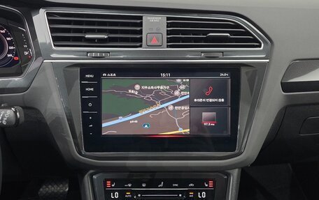 Volkswagen Tiguan II, 2021 год, 2 850 000 рублей, 18 фотография