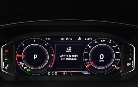 Volkswagen Tiguan II, 2021 год, 2 850 000 рублей, 19 фотография