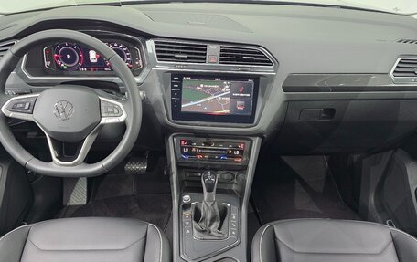 Volkswagen Tiguan II, 2021 год, 2 850 000 рублей, 11 фотография