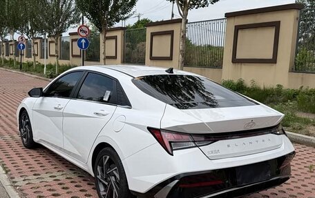 Hyundai Elantra, 2023 год, 1 270 000 рублей, 6 фотография