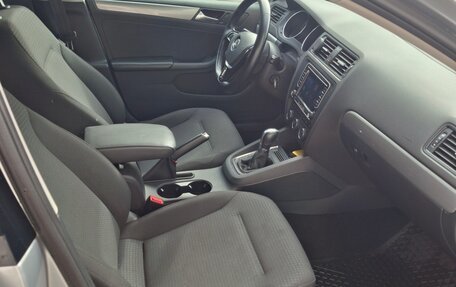 Volkswagen Jetta VI, 2016 год, 1 250 000 рублей, 16 фотография