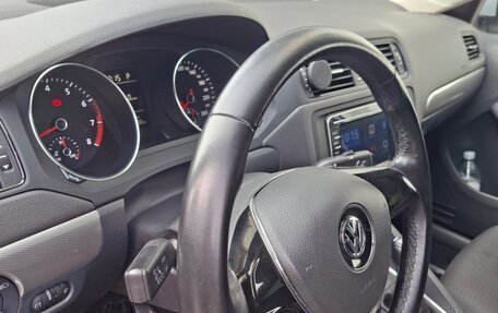 Volkswagen Jetta VI, 2016 год, 1 250 000 рублей, 18 фотография
