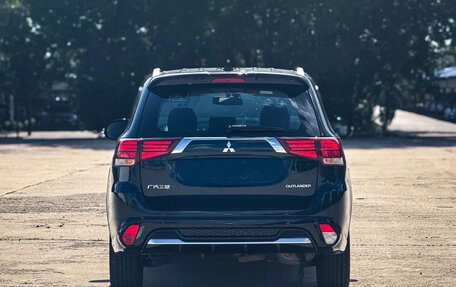 Mitsubishi Outlander III рестайлинг 3, 2021 год, 1 690 222 рублей, 6 фотография
