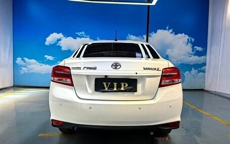 Toyota Yaris, 2022 год, 1 057 000 рублей, 7 фотография
