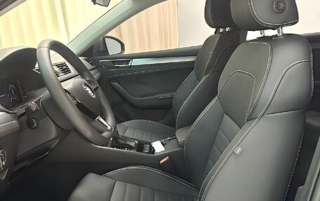 Skoda Superb III рестайлинг, 2023 год, 2 200 000 рублей, 7 фотография