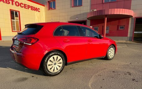 Mercedes-Benz A-Класс, 2019 год, 1 900 000 рублей, 2 фотография