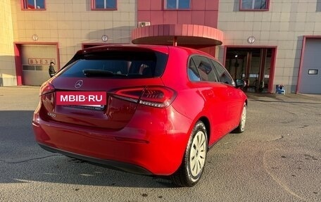Mercedes-Benz A-Класс, 2019 год, 1 900 000 рублей, 3 фотография