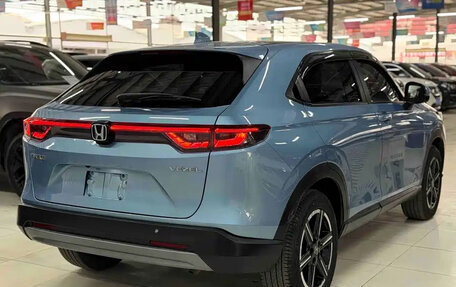 Honda Vezel, 2023 год, 1 720 000 рублей, 4 фотография