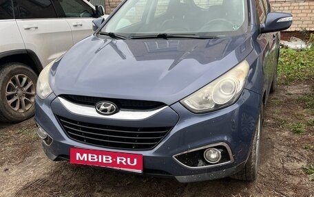 Hyundai ix35 I рестайлинг, 2013 год, 1 000 000 рублей, 4 фотография
