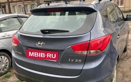 Hyundai ix35 I рестайлинг, 2013 год, 1 000 000 рублей, 2 фотография