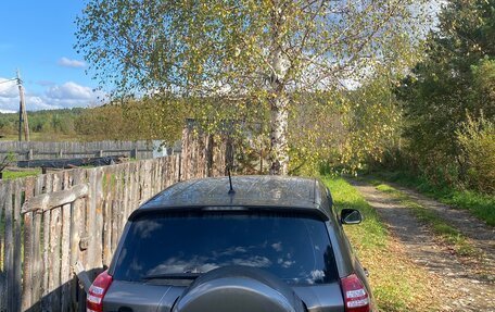 Toyota RAV4, 2011 год, 1 600 000 рублей, 2 фотография