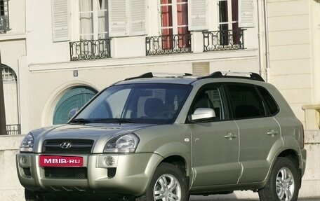 Hyundai Tucson III, 2007 год, 930 000 рублей, 1 фотография