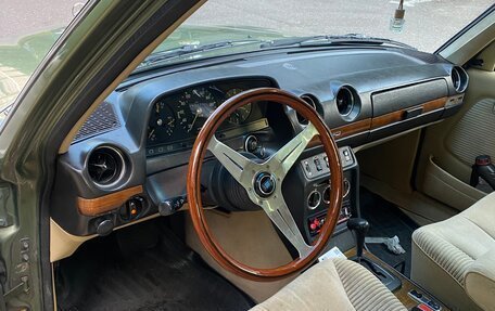 Mercedes-Benz W123, 1980 год, 750 000 рублей, 3 фотография