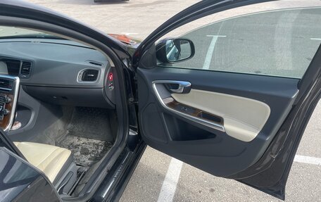 Volvo S60 III, 2010 год, 800 000 рублей, 11 фотография