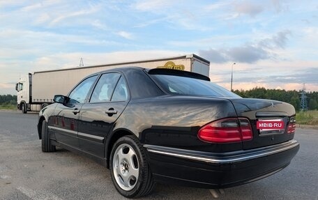 Mercedes-Benz E-Класс, 2001 год, 1 560 000 рублей, 7 фотография