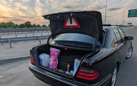 Mercedes-Benz E-Класс, 2001 год, 1 560 000 рублей, 17 фотография