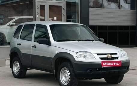 Chevrolet Niva I рестайлинг, 2019 год, 750 000 рублей, 3 фотография