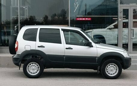 Chevrolet Niva I рестайлинг, 2019 год, 750 000 рублей, 4 фотография