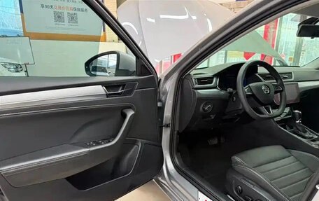 Skoda Superb III рестайлинг, 2022 год, 1 832 060 рублей, 7 фотография