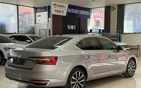 Skoda Superb III рестайлинг, 2022 год, 1 832 060 рублей, 4 фотография