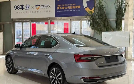 Skoda Superb III рестайлинг, 2022 год, 1 832 060 рублей, 6 фотография