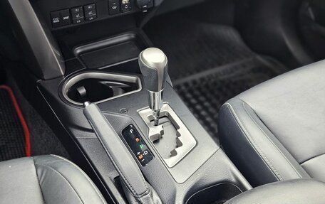 Toyota RAV4, 2017 год, 2 330 000 рублей, 14 фотография