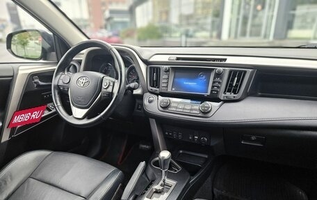 Toyota RAV4, 2017 год, 2 330 000 рублей, 13 фотография