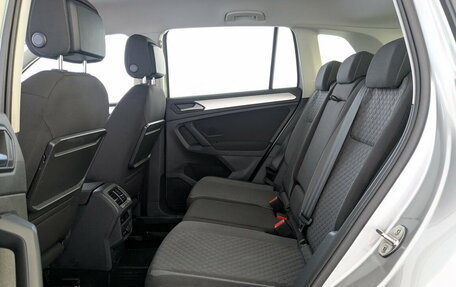 Volkswagen Tiguan II, 2020 год, 2 850 000 рублей, 11 фотография