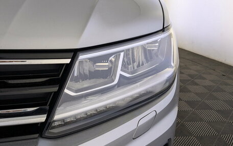 Volkswagen Tiguan II, 2020 год, 2 850 000 рублей, 13 фотография