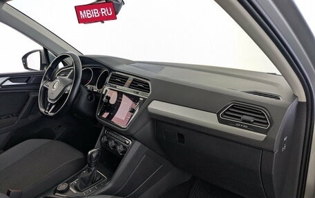 Volkswagen Tiguan II, 2020 год, 2 850 000 рублей, 22 фотография