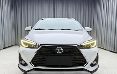 Toyota Yaris XP150 рестайлинг, 2022 год, 1 118 000 рублей, 2 фотография