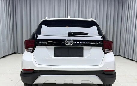Toyota Yaris XP150 рестайлинг, 2022 год, 1 118 000 рублей, 5 фотография
