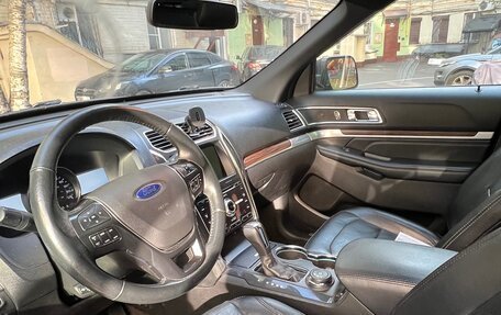 Ford Explorer VI, 2015 год, 2 280 000 рублей, 5 фотография