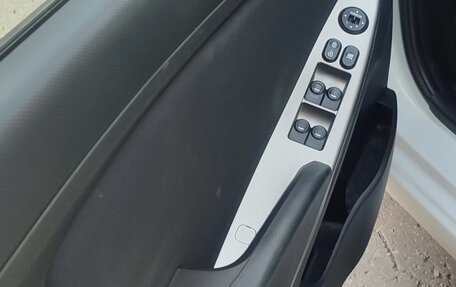 Hyundai Solaris II рестайлинг, 2015 год, 1 150 000 рублей, 7 фотография