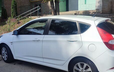 Hyundai Solaris II рестайлинг, 2015 год, 1 150 000 рублей, 6 фотография